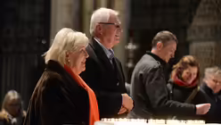 Roswitha und Albert Schr&auml;der feiern bei diesem Segnungsgottesdienst ihren 53. Hochzeitstag. / &copy; Beatrice Tomasetti (DR)