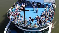 Schiffs-Prozession in Köln-Mülheim / © Ina Fassbender (dpa)