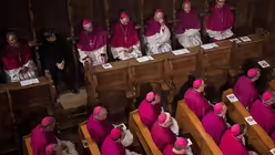 Die Bisch&ouml;fe beim Er&ouml;ffnungsgottesdienst in der Klosterkirche St. Josef / &copy; Marijan Murat (dpa)