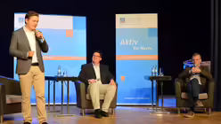 Sebastian Hoppe macht seine Sache als Moderator ausgesprochen gut. / &copy; Beatrice Tomasetti (DR)