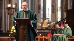 Sein unerm&uuml;dlicher Dienst als Priester sei in einem tiefen Glauben begr&uuml;ndet, w&uuml;rdigt Pr&auml;lat Bachner seinen Vorg&auml;nger im Amt des Dompropstes. / &copy; Beatrice Tomasetti (DR)