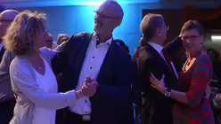 Sichtlich in Schwung geraten ist dieses Tanzpaar. / © Tomasetti (DR)