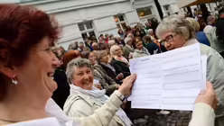 Vor dem Gottesdienst / © Ottersbach (DR)