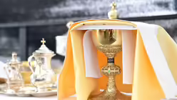 Vor dem Gottesdienst / &copy; Ottersbach (DR)