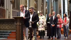 Spontaner Applaus brandet nach der F&uuml;rbitte von Markus Ritterbach auf - auch als Sympathiekundgebung f&uuml;r den scheidenden Vize-Pr&auml;sidenten. / &copy; Beatrice Tomasetti (DR)