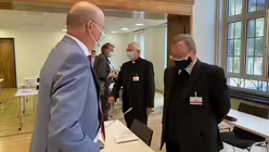 Stefan Vesper (ZdK) und Bischof Bätzing (DR)