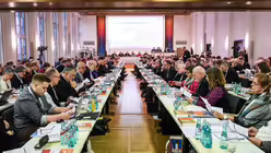 Teilnehmer beim Auftakt der Beratungen der Synodalversammlung am 31. Januar 2020 / &copy; Harald Oppitz (KNA)