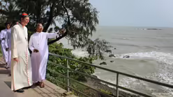 In Tellichery besucht Kardinal Woelki den syro-malabarischen Erzbischof George Njaralakatt.   / &copy; Ammann (Erzbistum K&ouml;ln)