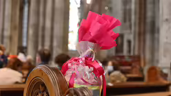 Traditionell beginnt der erste Schultag der Domsingschule immer im K&ouml;lner Dom. / &copy; Beatrice Tomasetti (DR)