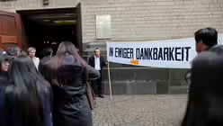 Trauerfeier f&uuml;r Rupert Neudeck / &copy; Oliver Berg (dpa)