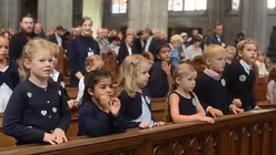 ..und h&ouml;ren dann gespannt zu / &copy; Beatrice Tomasetti (DR)