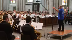 Die Dombläser spielen unter der Leitung von Patrick Dreier. / © Beatrice Tomasetti (DR)