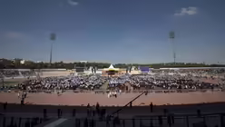Heilige Messe im Stadion von Amman  (dpa)