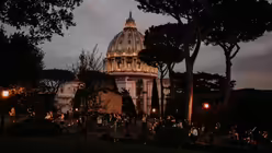 ...vorbei am Petersdom  / © Luis Rüsing