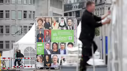 Es wird noch geschraubt und gebastelt / © Sebastian Willnow (dpa)