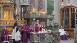 Erzbischof G&auml;nswein in Mannheim (DR)