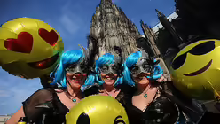 Weiberfastnacht (dpa)