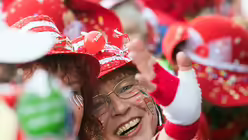 Weiberfastnacht (dpa)