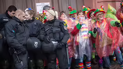 Weiberfastnacht (dpa)