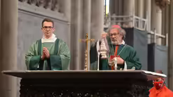 Weihbischof Rolf Steinhäuser und Diakon Imanuel Renz. / © Beatrice Tomasetti (DR)