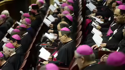 Bischöfe in der Synodenaula am 05.10.15 / © Cristian Gennari (KNA)