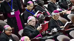 Bischöfe in der Synodenaula am 05.10.15 / © Cristian Gennari (KNA)
