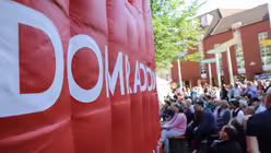 Wir haben unseren Dom mitgebracht... / © Martin Biallas (DR)