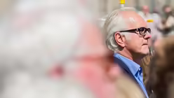 Harald Schmidt an Fronleichnam / &copy; Rolf Vennenbernd (dpa)