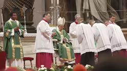 Eröffnungsmesse der Familiensynode im Petersdom / © Giuseppe Lami (dpa)