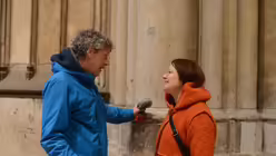 Zeit f&uuml;reinander nimmt sich sehr bewusst dieses Paar am "Tag der Verliebten" / &copy; Beatrice Tomasetti (DR)