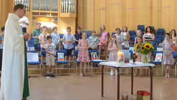  Zum gemeinsamen "Vater unser" stehen alle auf / © Beatrice Tomasetti (DR)